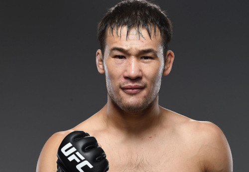 Фотография к новости: Названо место Шавката Рахмонова в P4P-рейтинге в 2023 году