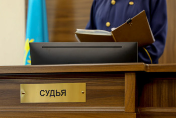 Фотография к новости: Ставший инвалидом полицейский отсудил у работодателя более 6 млн тенге в Актюбинской области