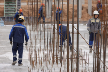 У казахстанских застройщиков появились новые обязательства