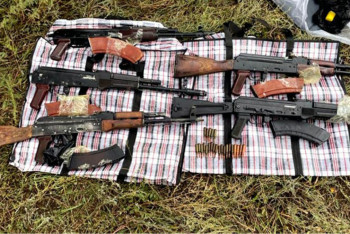 Фотография к новости: Похищенное во время январских событий оружие вернули правоохранители