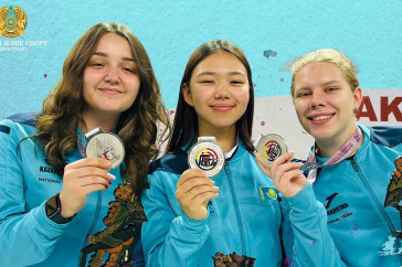 Фотография к новости: Женская сборная Казахстана завоевала "серебро" на чемпионате Азии по пулевой стрельбе