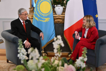 Что обсудил Токаев с премьером Италии