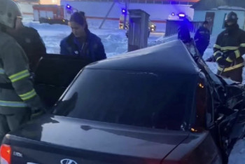 Тепловоз столкнулся с авто в Караганде, есть погибшие