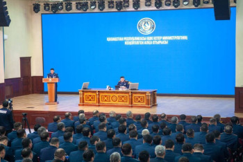 Фотография к новости: Глава МВД поручил обеспечить постоянный эффект присутствия полиции