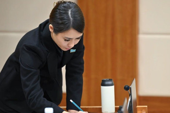 Фотография к новости: Динара Шукижанова решила сложить полномочия депутата мажилиса РК