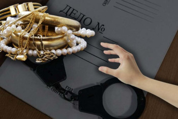 Фотография к новости: Няня украла золото на 1,7 млн тенге в Астане