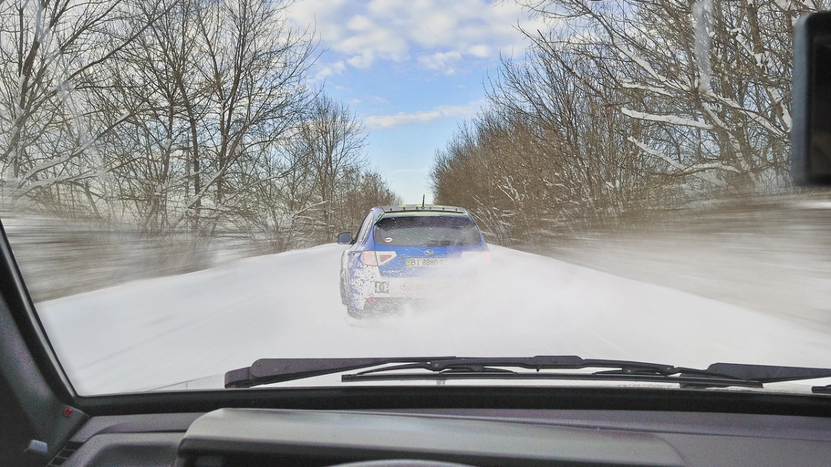 Трассы закрыли из-за непогоды в трёх регионах Казахстана