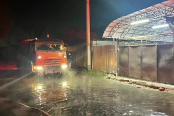 В Шымкенте канализационные стоки затопили частные дома