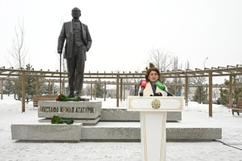 Фотография к новости: Памятник Ататюрку открыли в Алматы