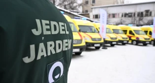 Ажар Гиният высказалась об избиении водителя скорой помощи в Караганде