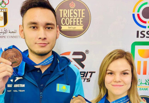 Фотография к новости: Армейский спортсмен из Казахстана завоевал "бронзу" кубка мира по стрельбе в Египте