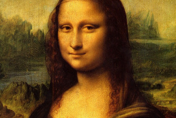 В Лувре активисты облили супом стенд с "Моной Лизой"