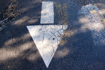 Фотография к новости: Автобус сбил стоявшего на обочине пешехода в Таразе