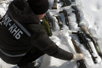 Фотография к новости: Найден схрон оружия, похищенного во время январских событий