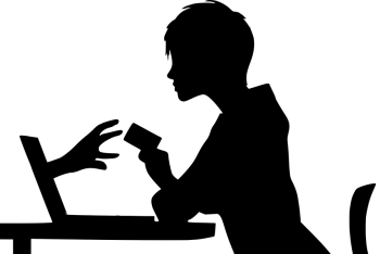 Фанатка Ди Каприо заплатила аферистам за разговор с кумиром