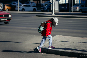 Маму школьника в Атырау оштрафовали за прогулы сына