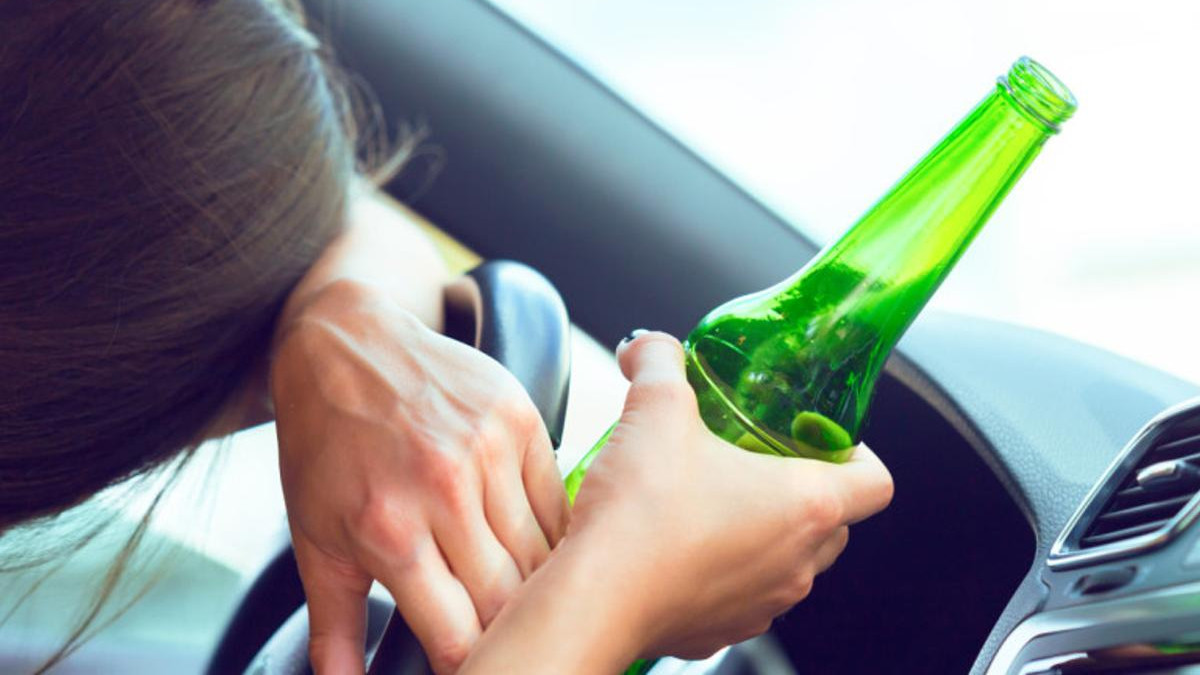 Пьяную автоледи без прав задержали в Астане