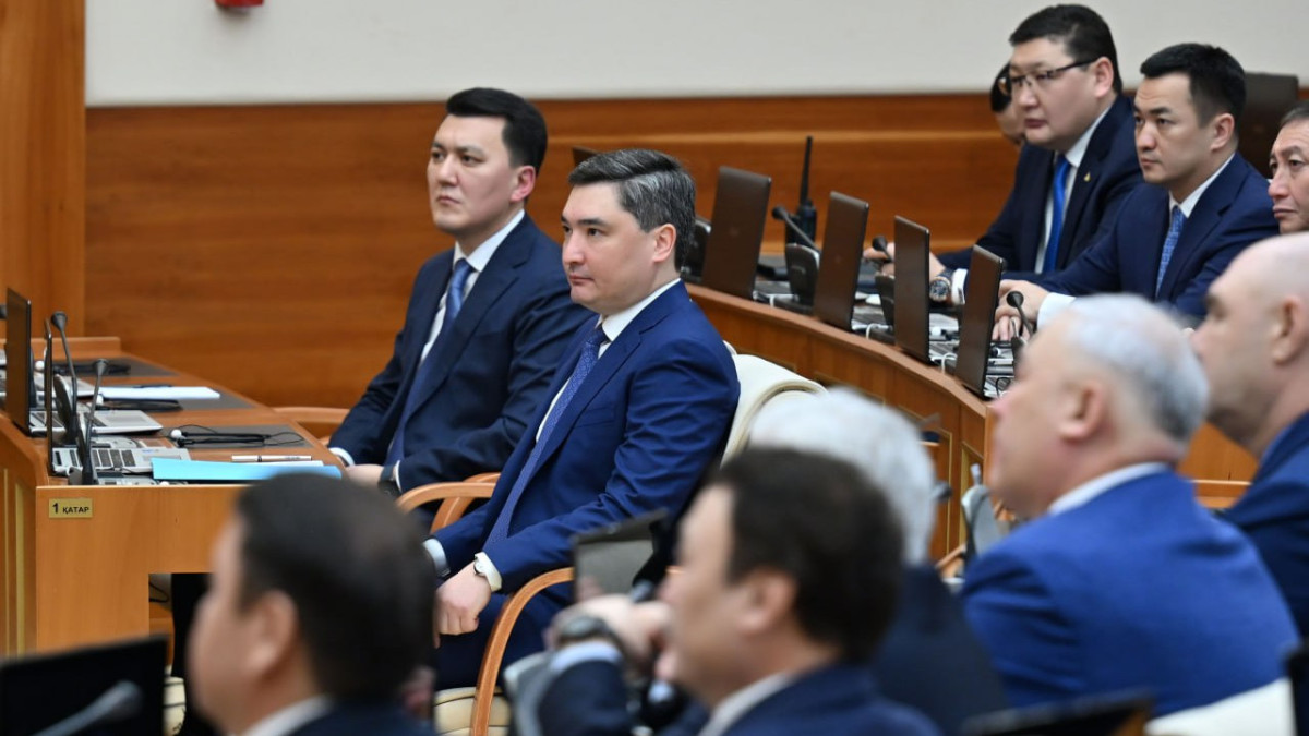 Правительство Бектенова должно стать реформаторским и проактивным - политолог