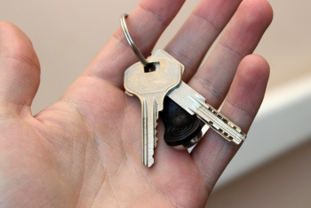 Фотография к новости: Акимат в растерянности: в Кокшетау осужденному выдали квартиру по госпрограмме