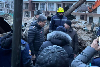 Фотография к новости: Специальная группа займётся расследованием причин схода оплывины  в Алматы