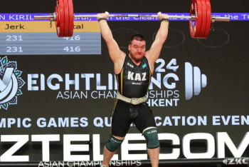 Фотография к новости: Казахстанец завоевал "бронзу" на чемпионате Азии по тяжёлой атлетике