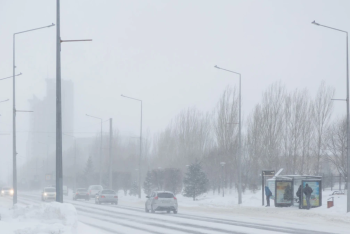 Почти во всех регионах Казахстана объявлено штормовое предупреждение