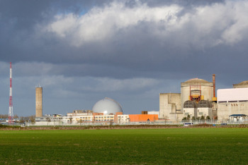 На АЭС во Франции из-за пожара остановлены два реактора