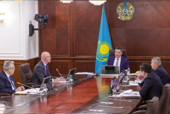 Фотография к новости: Нынешняя система закупок тормозит всё - Олжас Бектенов поручил упростить процедуры