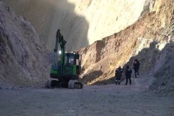 Фотография к новости: "Останется на моей совести": глава ДЧС высказался о дальнейших поисках на "Майкаинзолото"