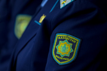 Фотография к новости: В хищении 13 млн тенге подозревают бухгалтера акимата в Костанайской области