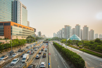 Фотография к новости: Выучить язык и освоить профессию – какие условия ставят перед желающими выехать на заработки в Южную Корею