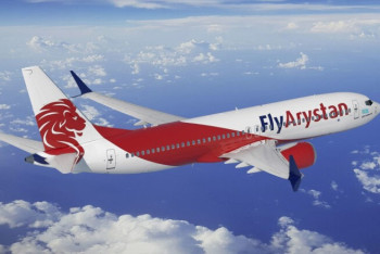 Врач смог реанимировать ребенка на борту самолета