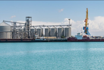 В два раза выросла перевалка контейнеров через порт Актау