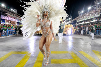 Рио-де-Жанейро намерен заработать на карнавале более 1 млрд долларов