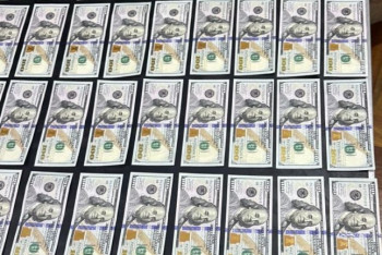 Фальшивые доллары сбывали в Казахстане члены транснациональной ОПГ