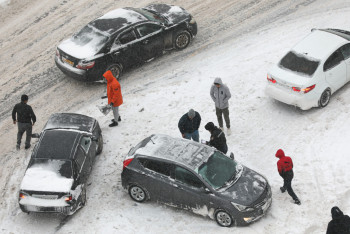 Фотография к новости: Вице-министр транспорта обратился к казахстанцам в связи с ограничениями на дорогах из-за непогоды