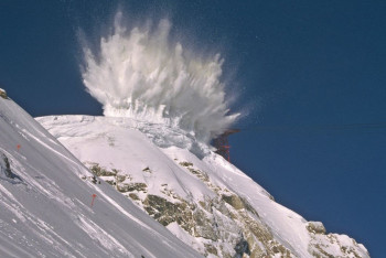 В Восточном Казахстане провели профилактический пуск лавин