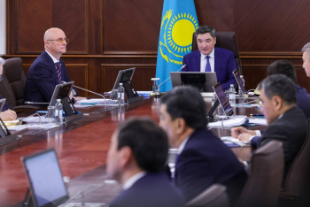 Фотография к новости: Такой подход неприемлем - Бектенов ракритиковал подготовку к противопаводковым мероприятиям