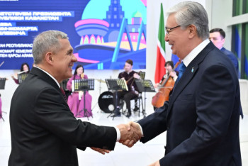 Фотография к новости: Касым-Жомарт Токаев прибыл в выставочный центр "Казань Экспо"