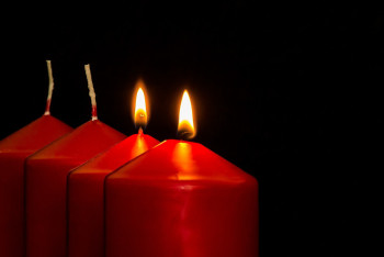 Фотография к новости: Свечетерапию использует в работе психолог акмолинского СИЗО