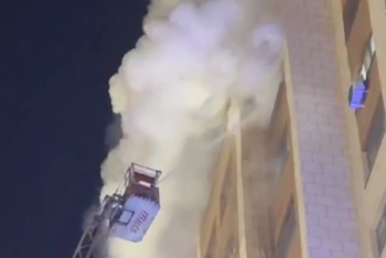 Фотография к новости: Пожар в высотке тушат в Астане