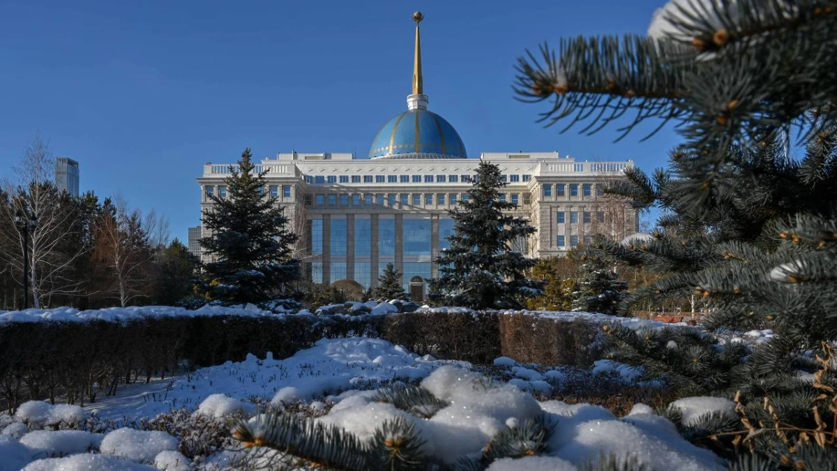 Президент Казахстана принял председателя Конституционного Суда