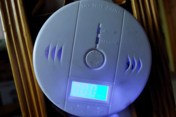 Датчик угарного газа спас семью из шести человек в ВКО