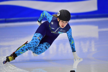 Казахстан завоевал историческую медаль на юниорском ЧМ по шорт-треку