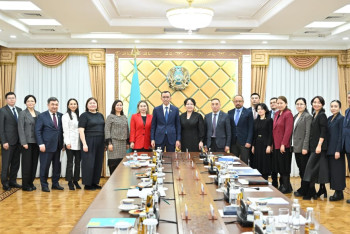 Фотография к новости: Три ключевые функции современных школ назвал Маулен Ашимбаев