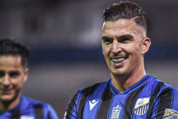 Фотография к новости: Дорогой Карлитос: о приезде испанского нападающего и его зарплате рассказали в "Астане"