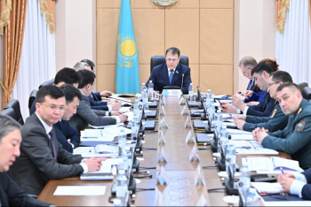 Фотография к новости: Сенат готов содействовать развитию оборонно-промышленного комплекса страны – депутат