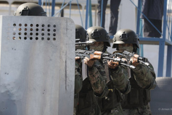 Фотография к новости: Казахстанским солдатам отсрочили выплаты по кредитам на 2,3 млрд тенге