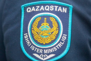 Фотография к новости: Школьница выбросилась с третьего этажа из-за ссоры с одноклассниками в Туркестанской области