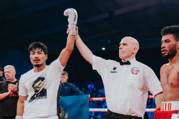 "Казахский король" одолел колумбийца в Англии